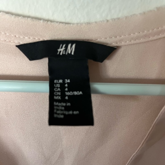 Blush tank top blouse - Picture 3 of 3